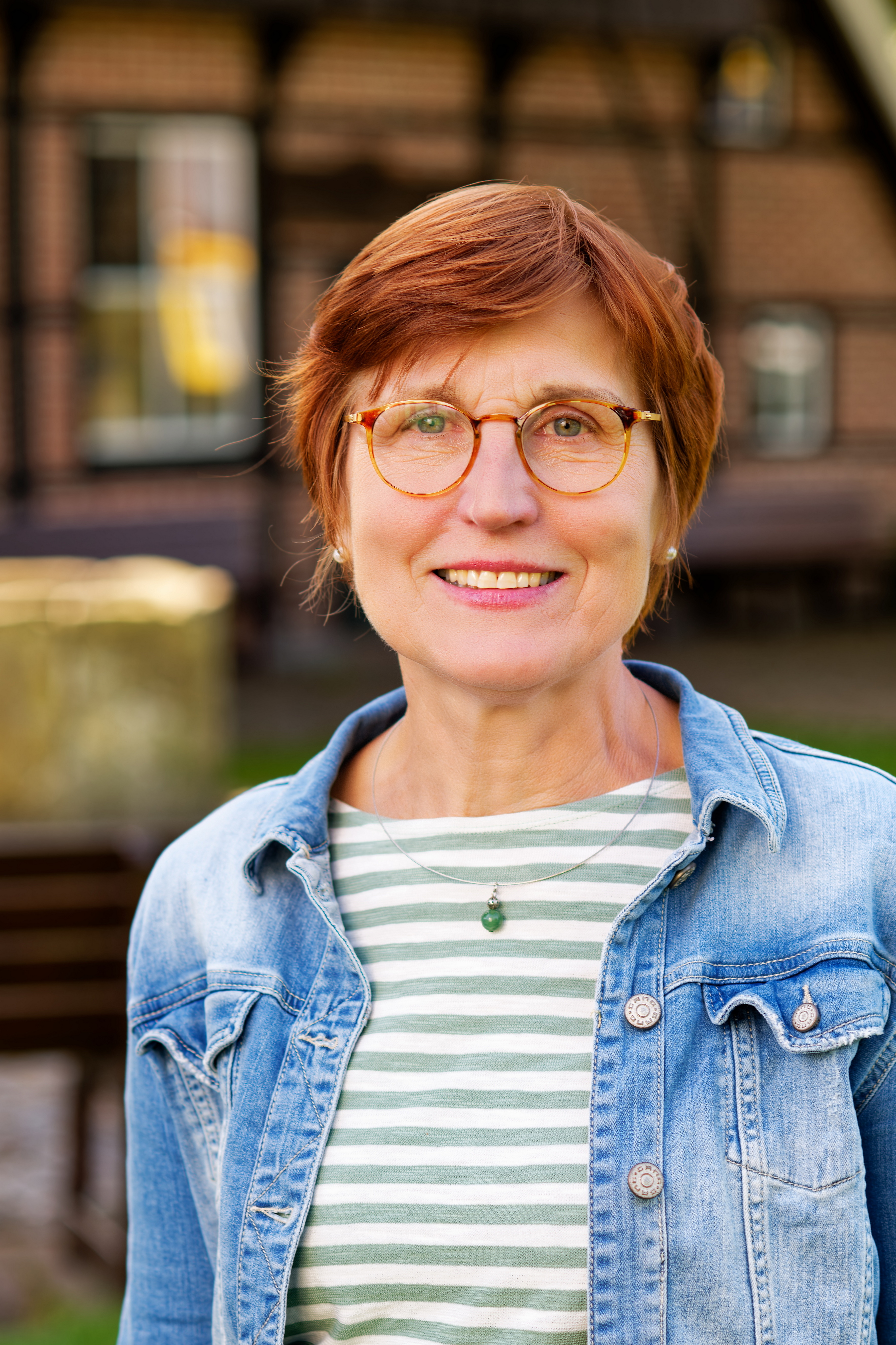 Angelika Dapper-Schneider